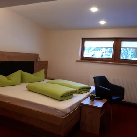 Haus Gfall Gæstehus 4*