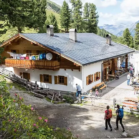 Gæstehus Haus Gfall 4*