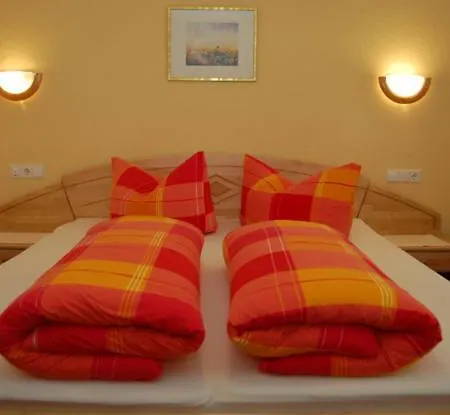 Konukevi Haus Gfall 4*